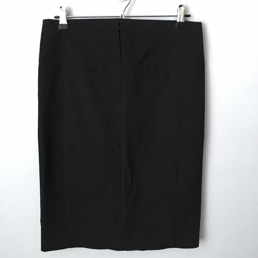 High-waisted black Express pencil skirt, size 8